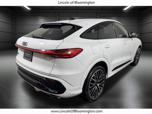 Glacier White Metallic 2025 Audi SQ5 3.0T Prestige