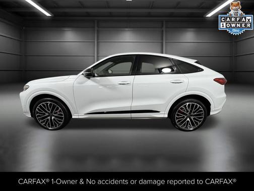 Glacier White Metallic 2025 Audi SQ5 3.0T Prestige