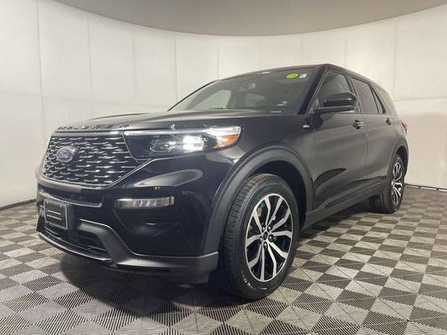 2022 Ford Explorer ST-Line
