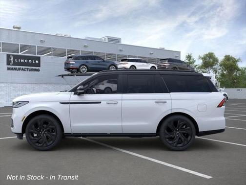 2025 Lincoln Navigator Black Label