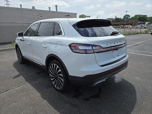 2021 Lincoln Nautilus Black Label