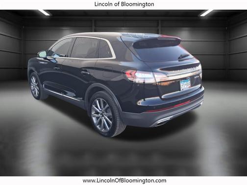 2019 Lincoln Nautilus Select