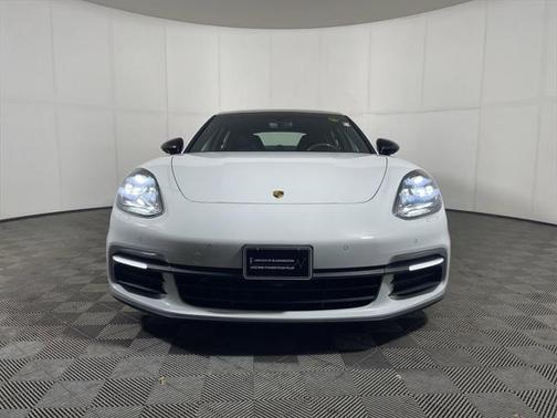 2018 Porsche Panamera 4S