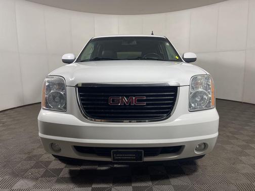 2011 GMC Yukon XL 1500 SLT