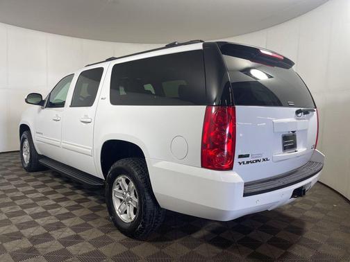 2011 GMC Yukon XL 1500 SLT