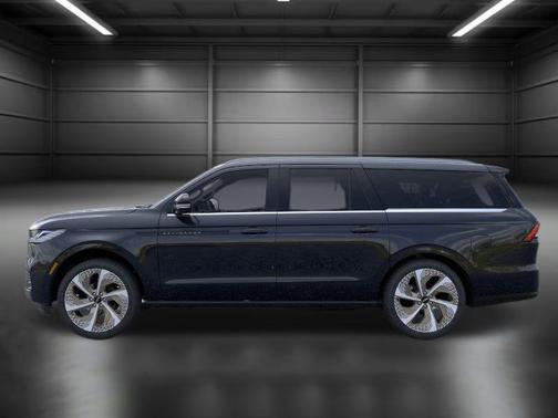 2025 Lincoln Navigator Black Label