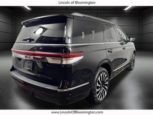 INFINITE BLACK 2023 Lincoln Navigator Black Label