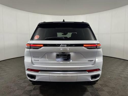2024 Jeep Grand Cherokee Summit
