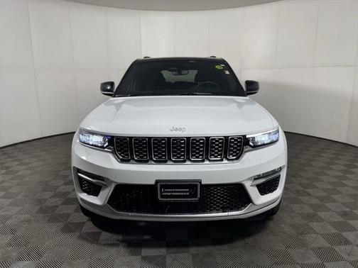 2024 Jeep Grand Cherokee Summit