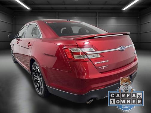 2016 Ford Taurus SHO