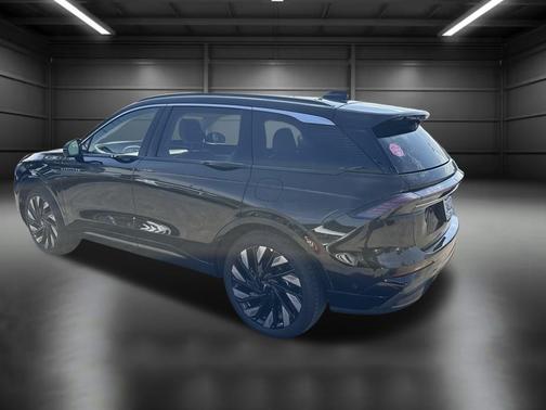 2024 Lincoln Nautilus Black Label