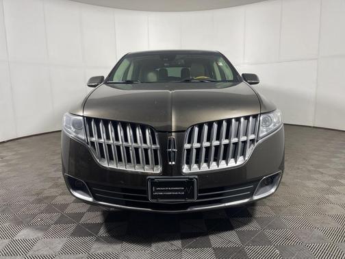 2011 Lincoln MKT Base