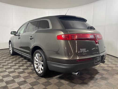 2011 Lincoln MKT Base