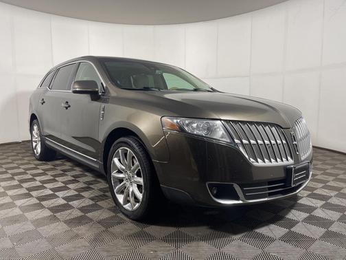 2011 Lincoln MKT Base