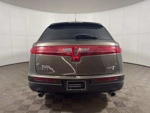 2011 Lincoln MKT Base