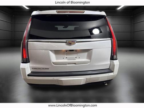 2019 Cadillac Escalade Platinum