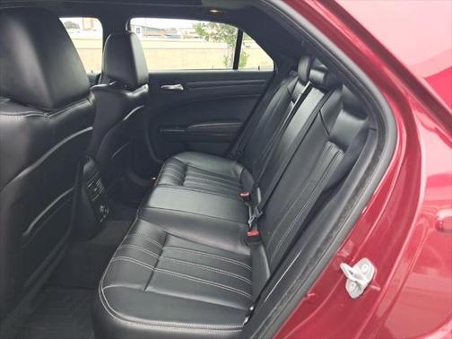 2014 Chrysler 300 S
