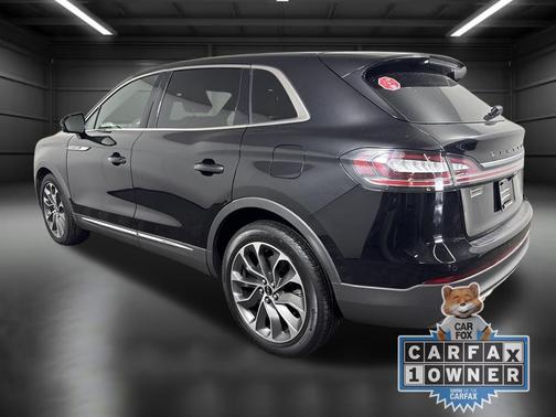 2022 Lincoln Nautilus Reserve