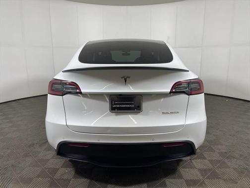 2022 Tesla Model Y Performance Dual Motor All-Wheel Drive
