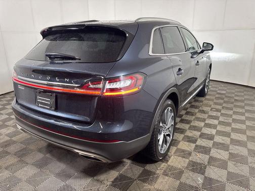 2022 Lincoln Nautilus Reserve