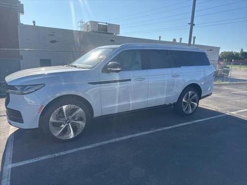 2025 Lincoln Navigator Black Label