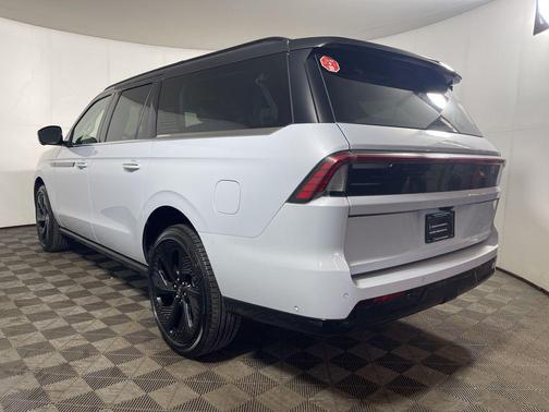 2025 Lincoln Navigator Black Label