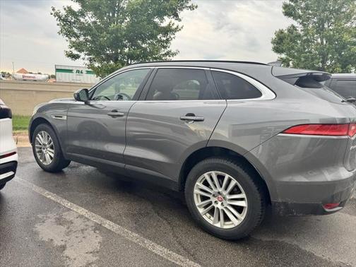2019 Jaguar F-PACE 25t Prestige