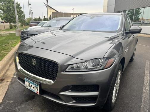2019 Jaguar F-PACE 25t Prestige