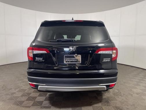 2019 Honda Pilot Touring 8-Passenger