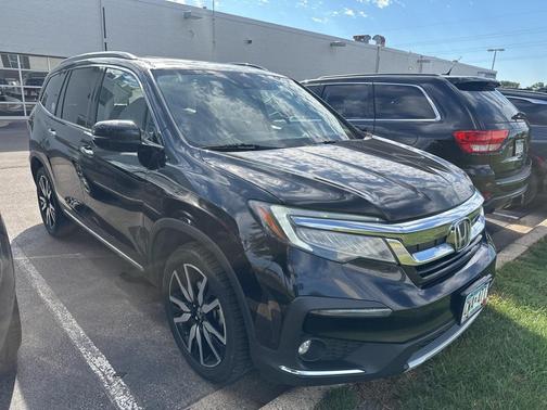 2019 Honda Pilot Touring 8-Passenger