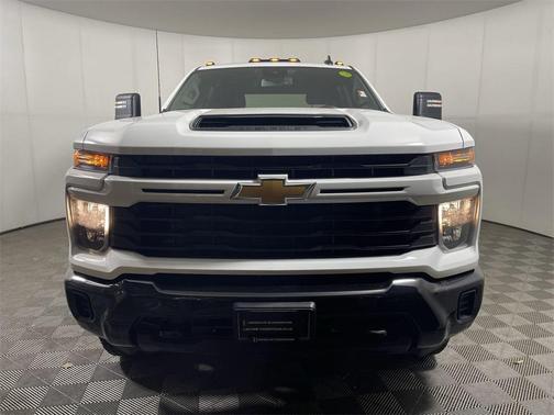 2024 Chevrolet Silverado 2500 Custom