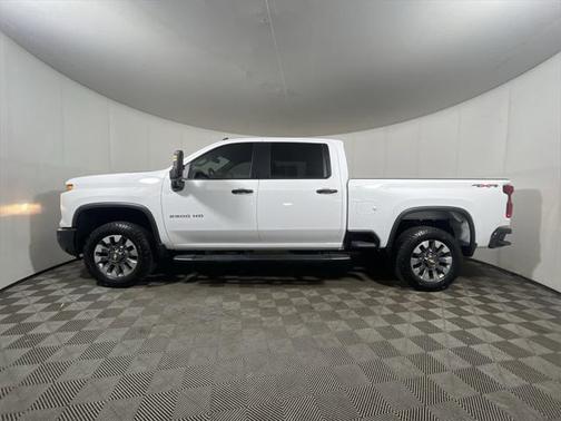 2024 Chevrolet Silverado 2500 Custom