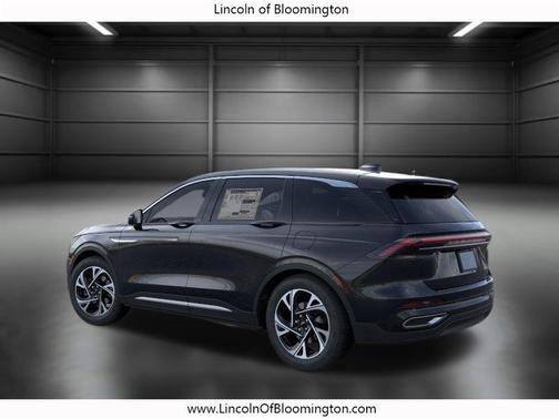 INFINITE BLACK MET CC 2026 Lincoln Nautilus Premiere