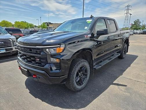 2024 Chevrolet Silverado 1500 Custom Trail Boss