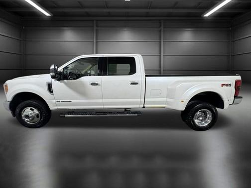 WHITE PLATINUM MET TRI-COAT 2018 Ford F-350 Lariat