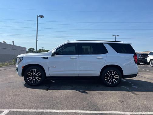 2021 GMC Yukon 4WD AT4