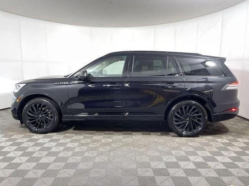 2023 Lincoln Aviator Reserve AWD
