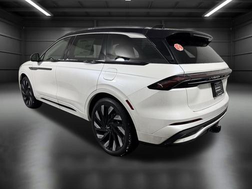 2026 Lincoln Nautilus Black Label