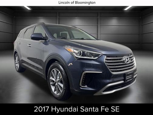 2017 Hyundai SANTA FE SE
