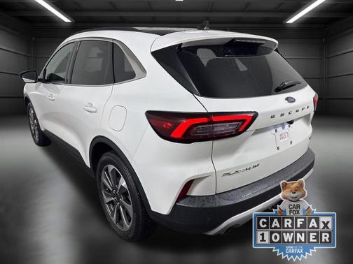 2025 Ford Escape Platinum