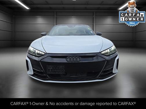 2022 Audi e-tron GT Premium Plus