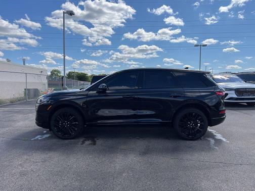 2023 Lincoln Corsair Standard