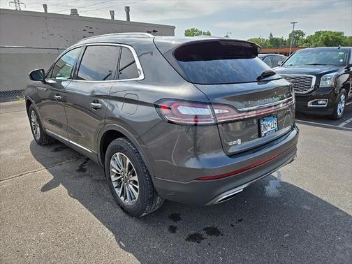 2019 Lincoln Nautilus Select
