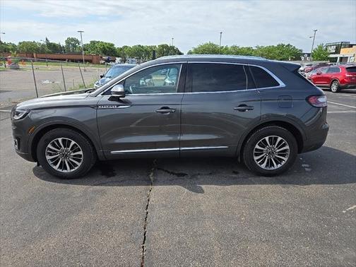 2019 Lincoln Nautilus Select
