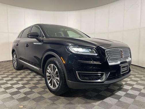 2019 Lincoln Nautilus Select