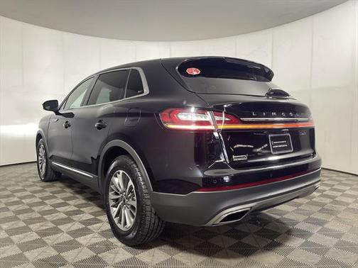 2019 Lincoln Nautilus Select