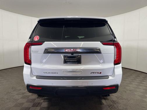 2021 GMC Yukon 4WD AT4