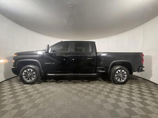 2024 Chevrolet Silverado 2500 Custom