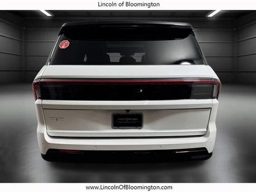 PRISTINE WHITE METALLIC 3C 2026 Lincoln Navigator Black Label