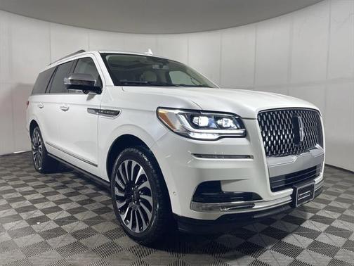 2023 Lincoln Navigator Black Label